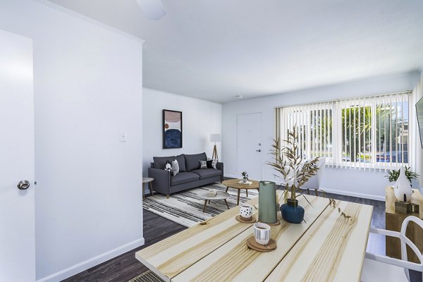 dining room at Coronado/Westlake Village Apartments