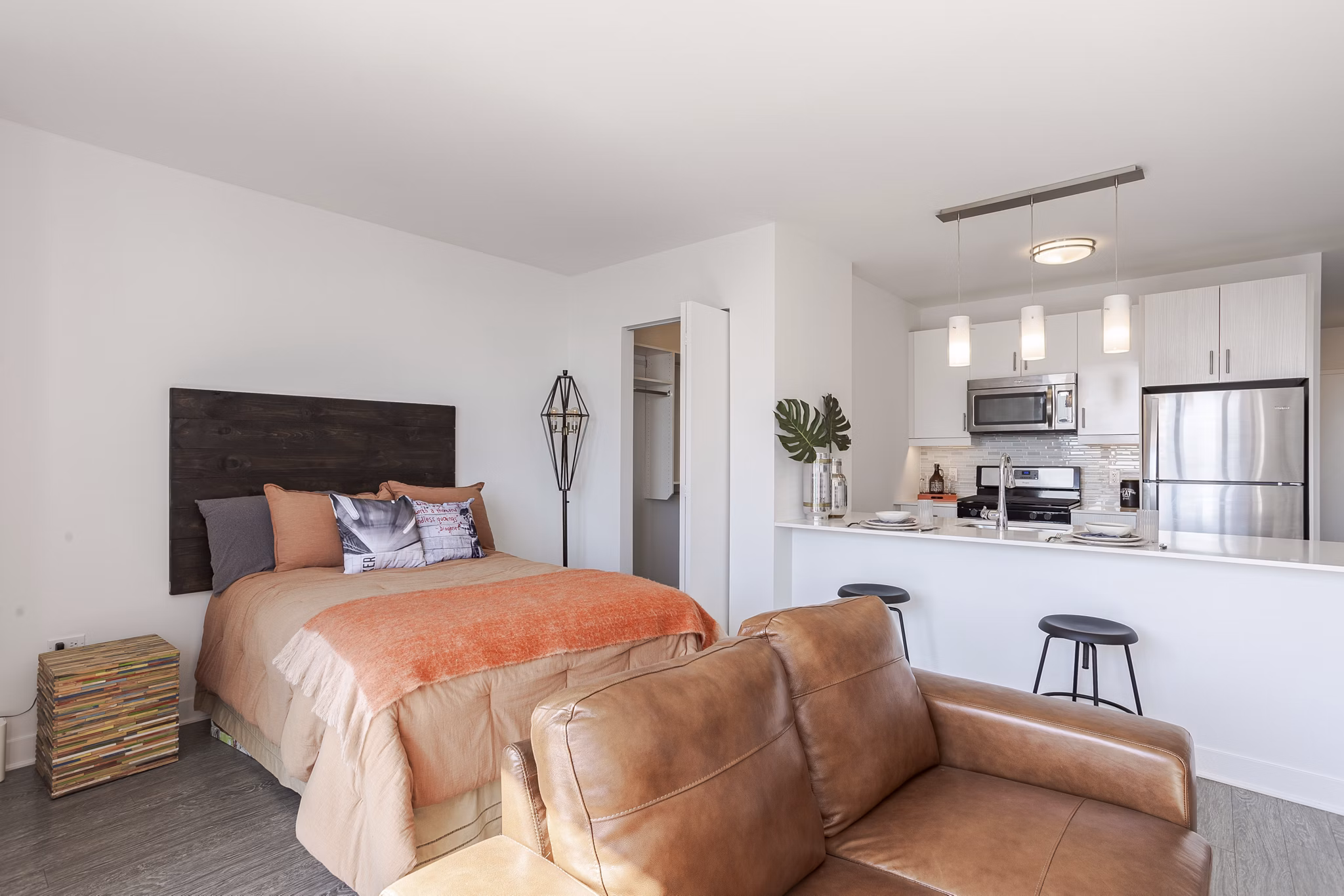 bedroom at 1001 S State Apartments 