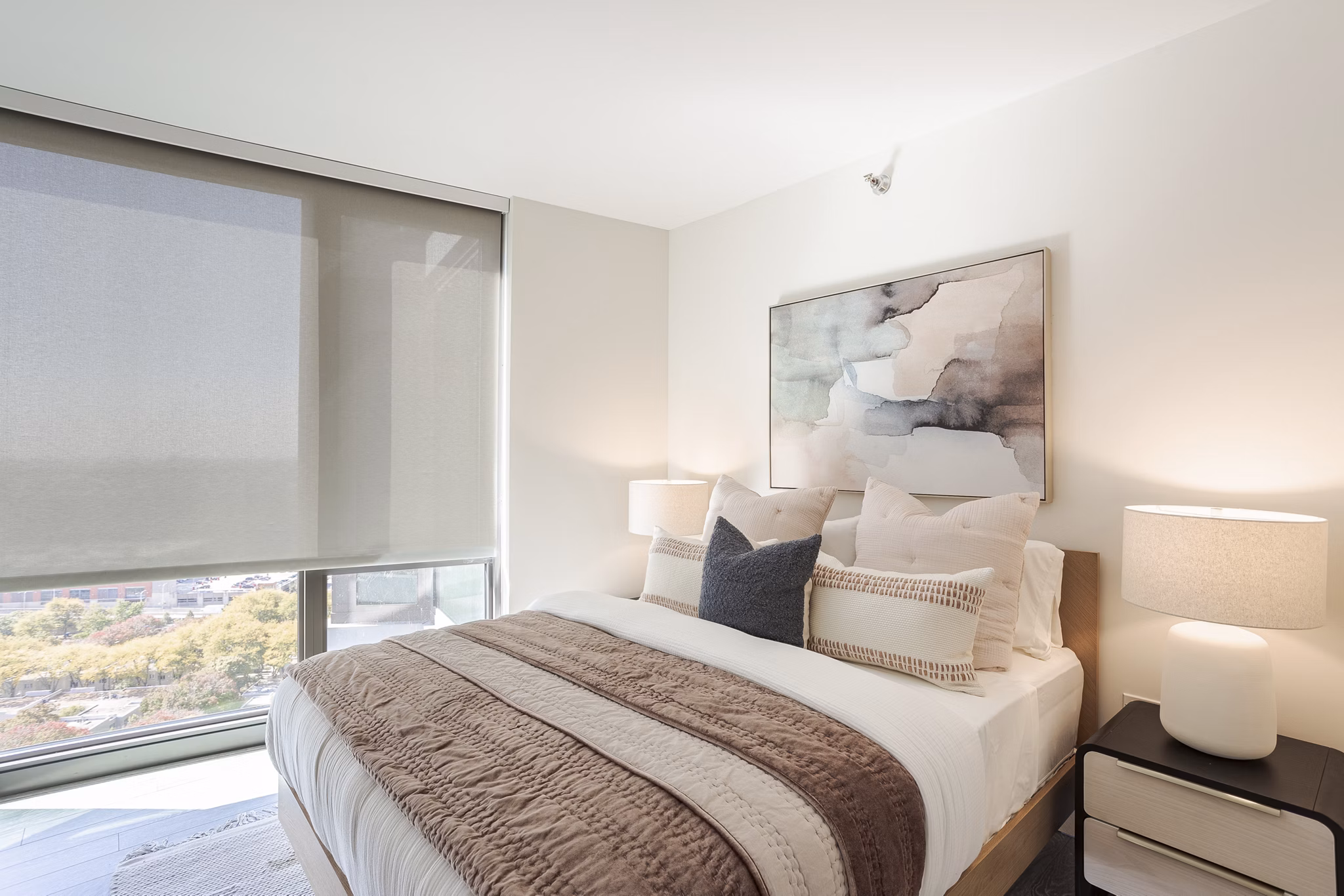 bedroom at 1001 S State Apartments 