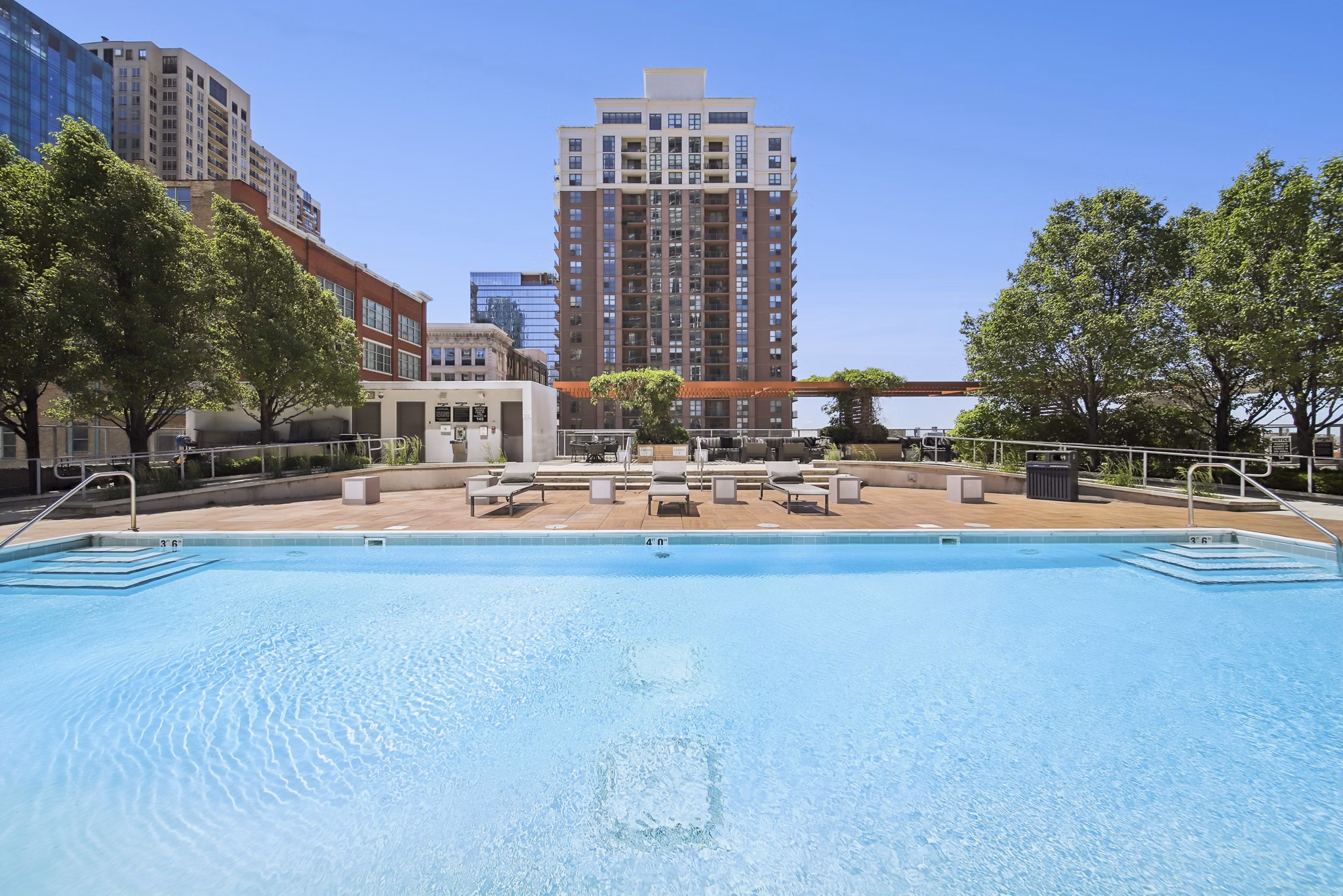pool at 1001 S State Apartments