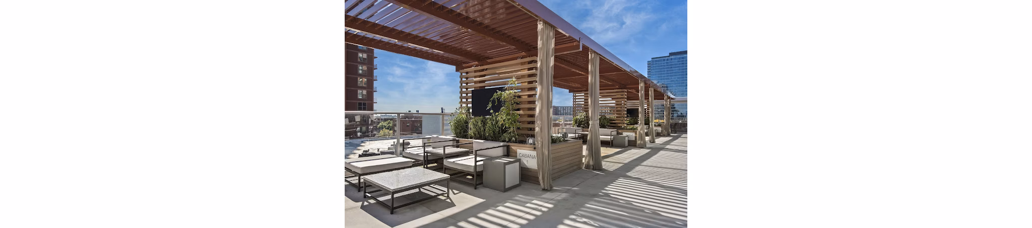 Rooftop deck with city views at 1001 S State Apartments