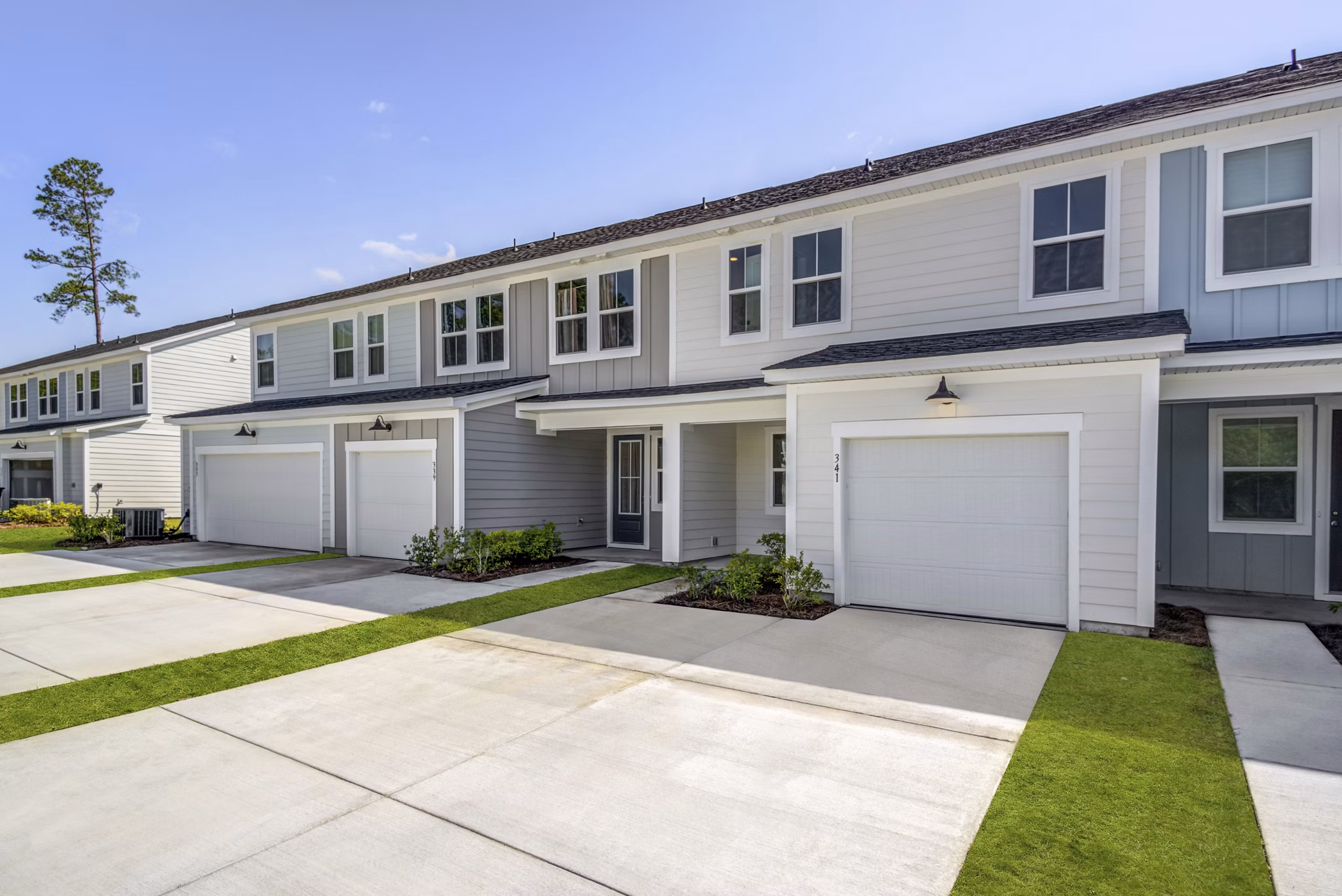 Berkeley Homes Apartments: Stylish facade in a residential community