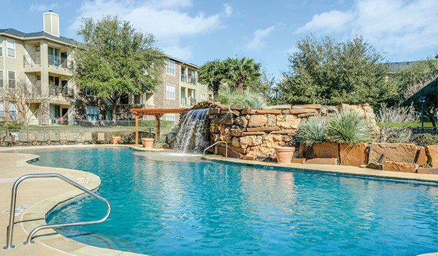 Equinox Apartments Garland Tx