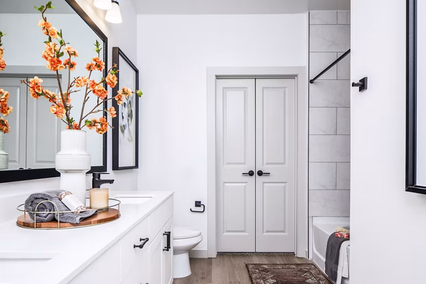 Modern bathroom with elegant fixtures at Broadstone Jordan Ranch Apartments