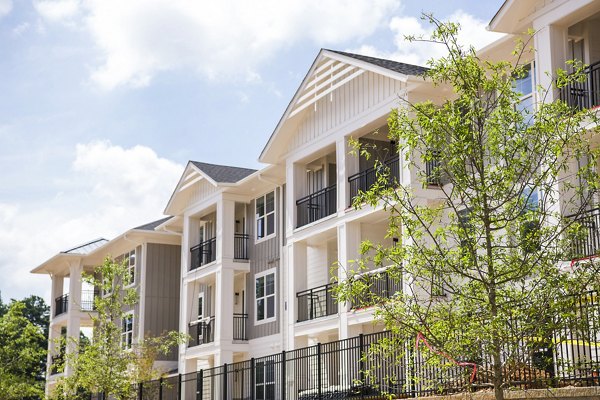 Lakehouse on Wylie: Contemporary luxury apartments with lakeside views