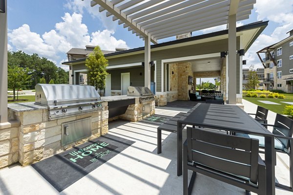 grill area at Creekside Park The Grove Apartments