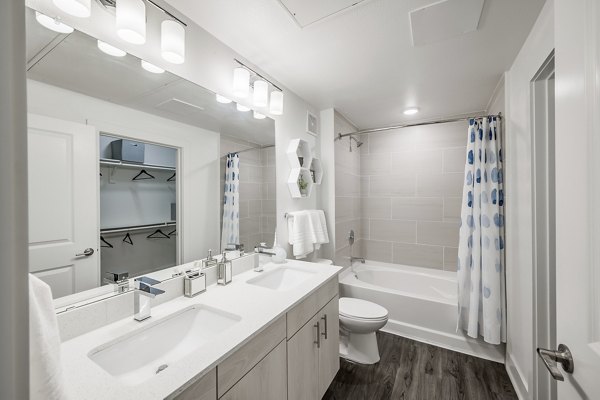 bathroom at Creekside Park The Residences