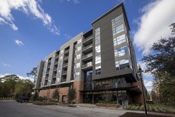 exterior at The Lane at Waterway Apartments