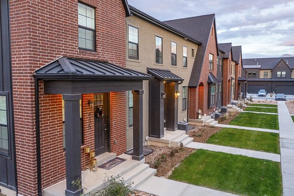 exterior at Drexler Townhomes at Holbrook Farms