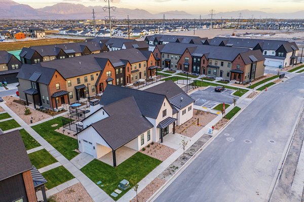 building/exterior at Drexler Townhomes at Holbrook Farms Apartments