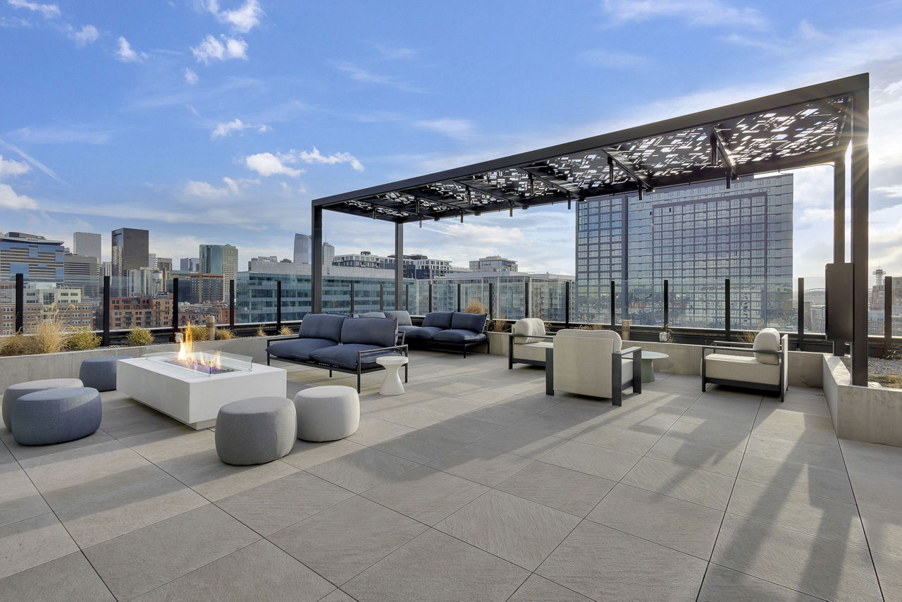 Roof deck at Mercer At Union Station (1 of 4)