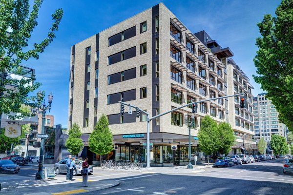 exterior at mResidences Portland Pearl District Apartments