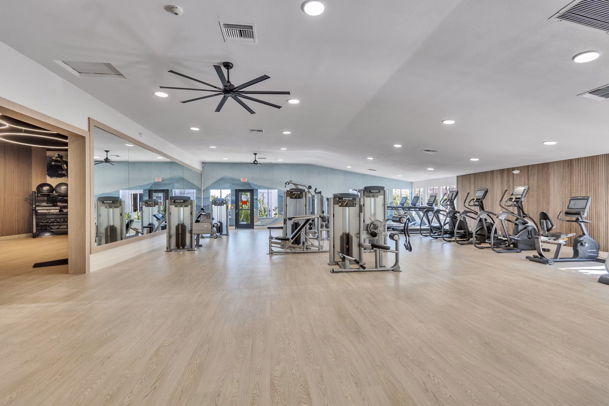 fitness center at Ravello Apartments