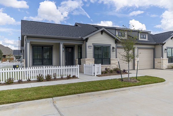 building at Cadence Creek at Towne Lake Apartments