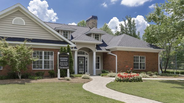 exterior at Landings at Sweetwater Creek Apartments