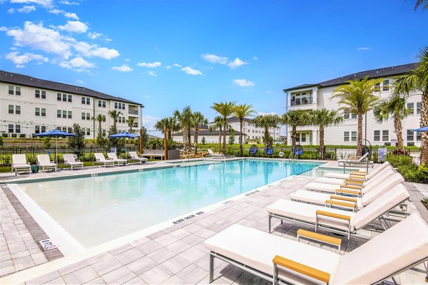 pool at Ltd. Champions Ridge Apartments