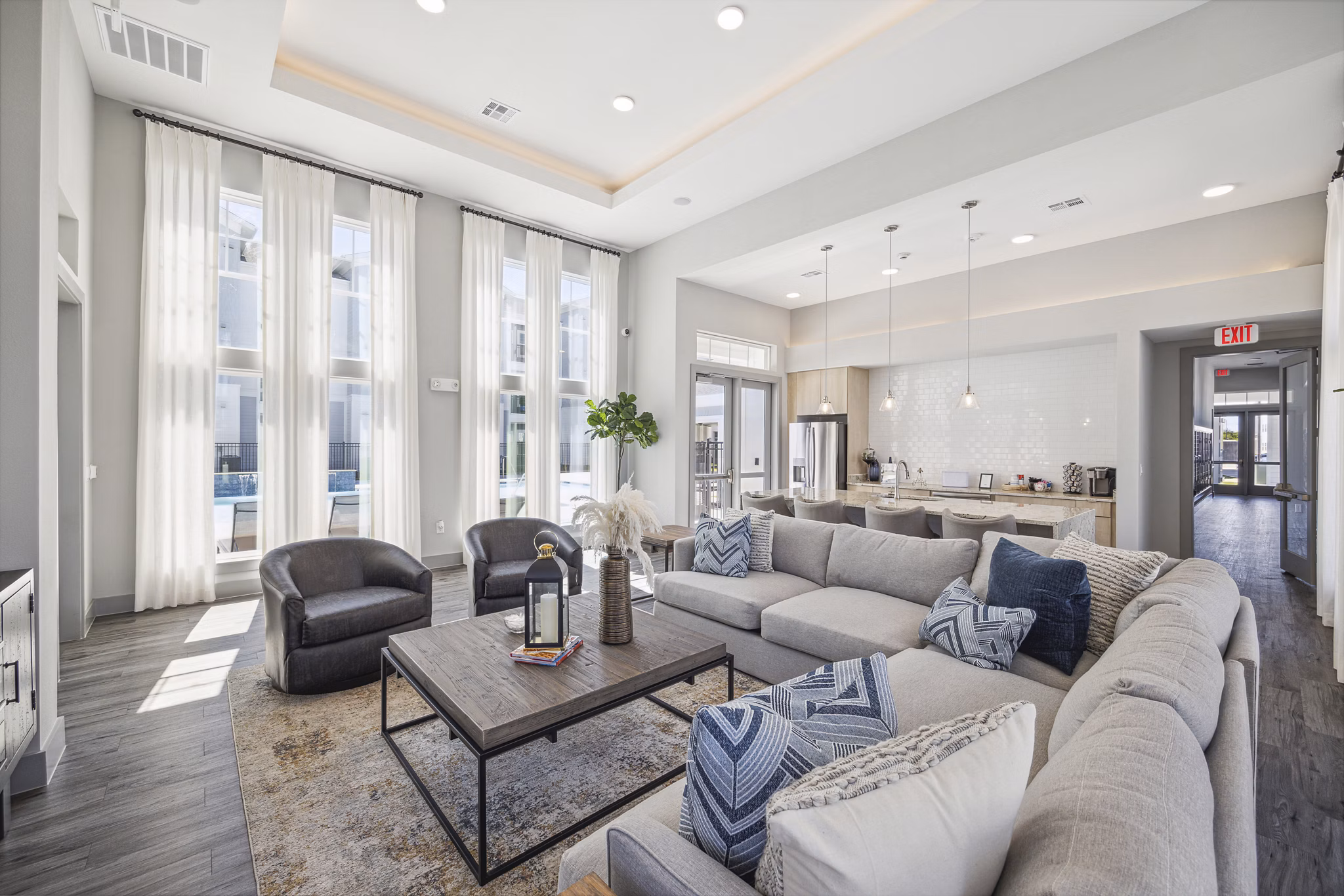 clubhouse at Willow Plaza Apartments