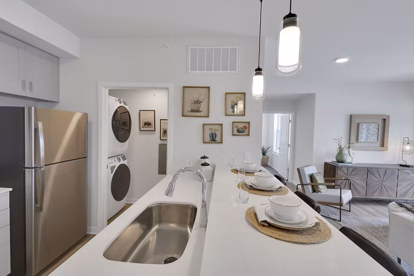 dining room at Thayne Apartments 