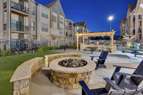 grill area at Thayne Apartments 