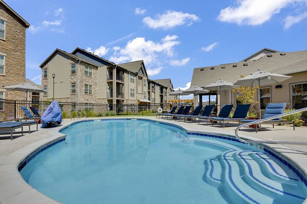 pool at Thayne Apartments 