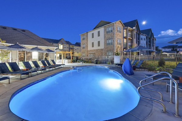 pool at Thayne Apartments 