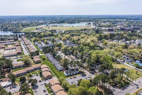 Woodshire Apartments: Charming garden-style buildings in a serene suburban setting