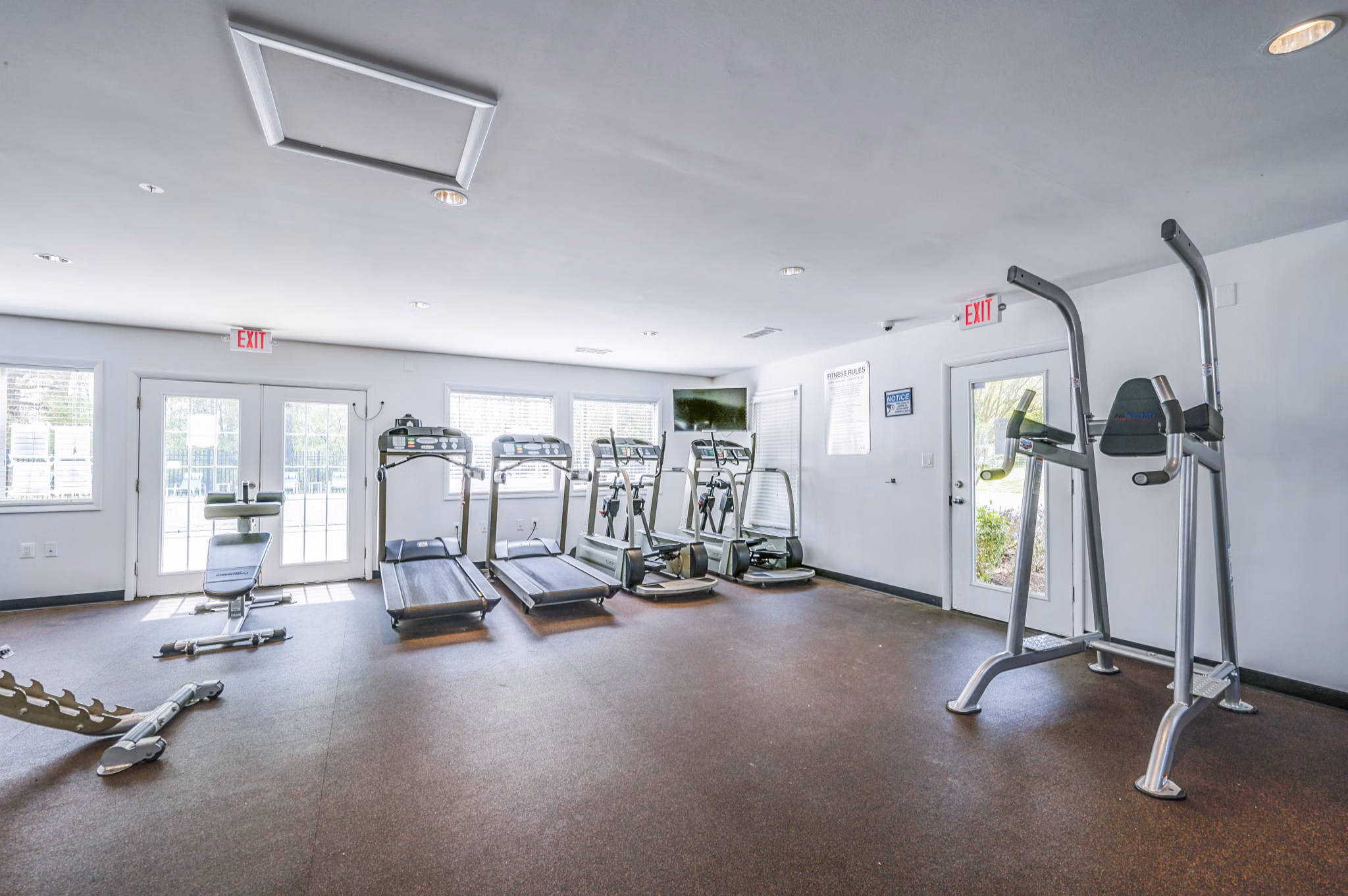 State-of-the-art fitness center with modern equipment at Woodshire Apartments