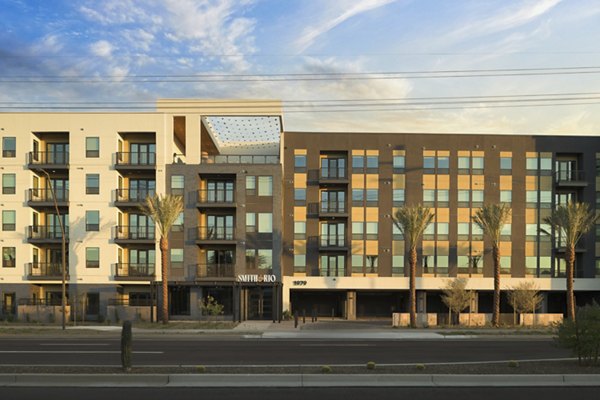 Smith + Rio Apartments: Luxury apartments with contemporary design in vibrant downtown location