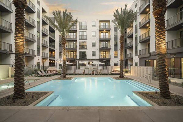 pool at Smith + Rio Apartments