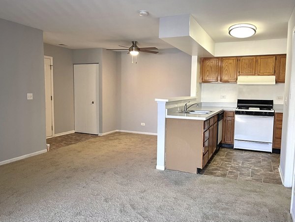 Spacious kitchen with modern appliances at Fox Pointe luxury apartments