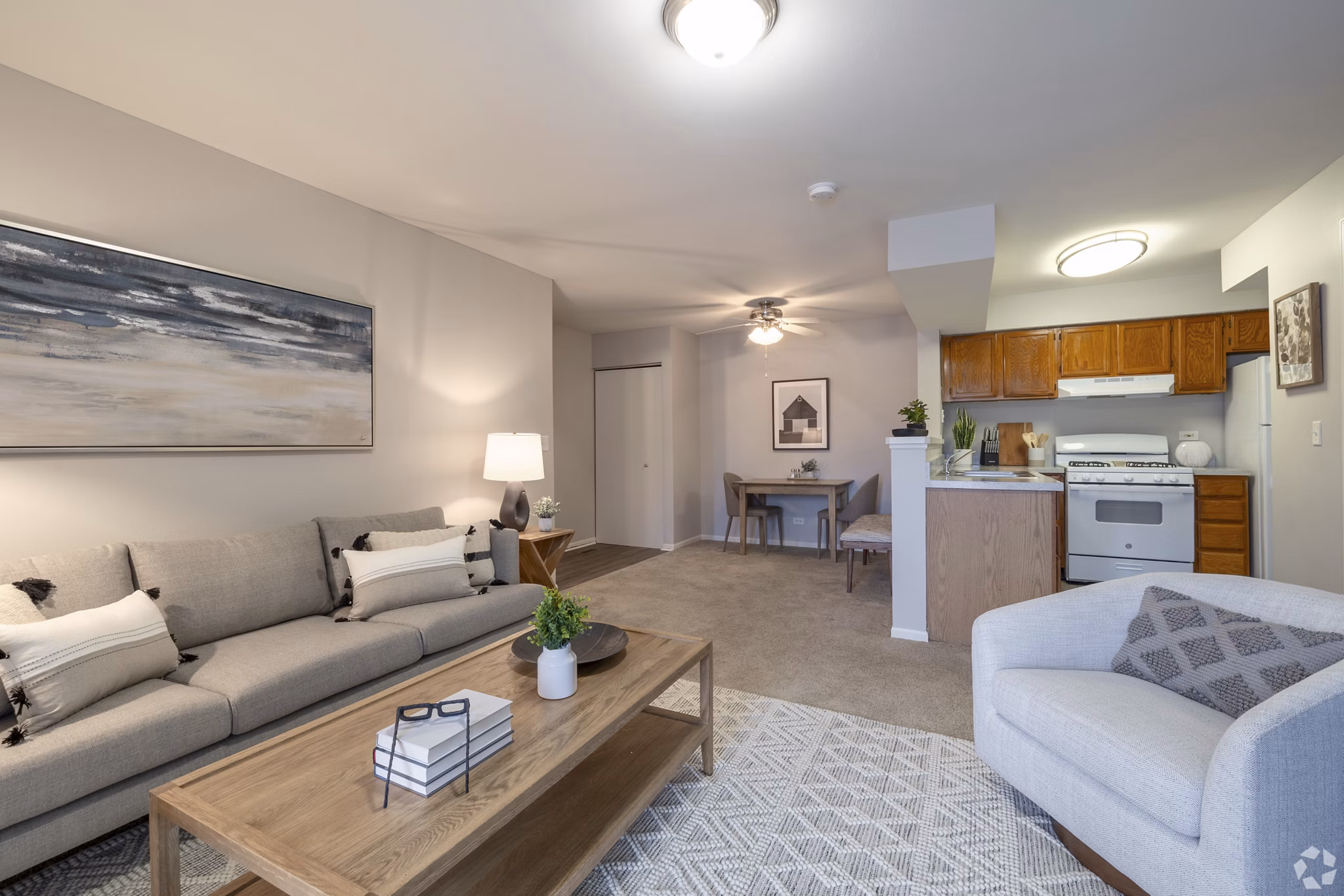 living room at Fox Pointe Apartments