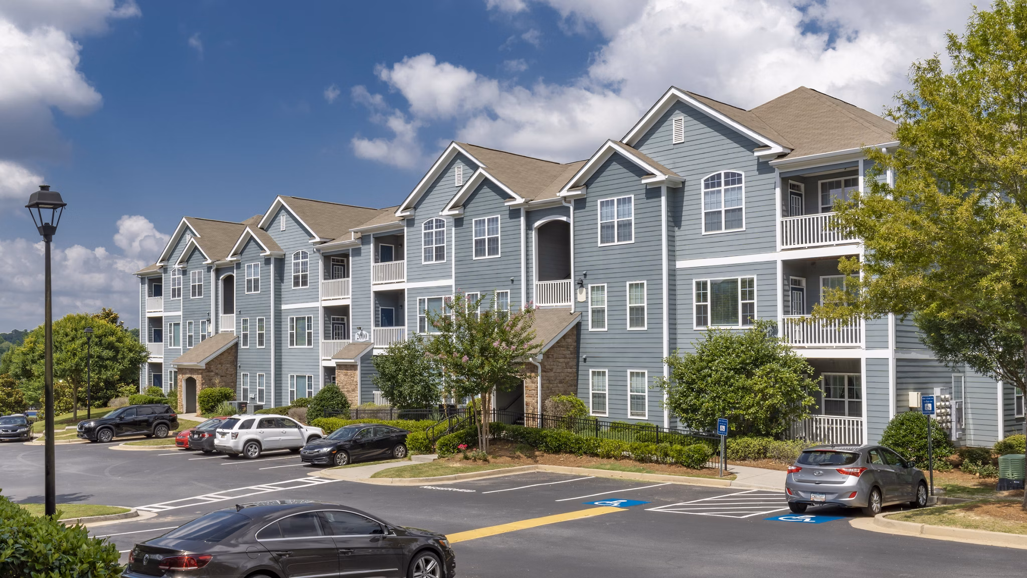 The Slate Apartments: Stylish of luxury apartments in downtown Atlanta, GA.