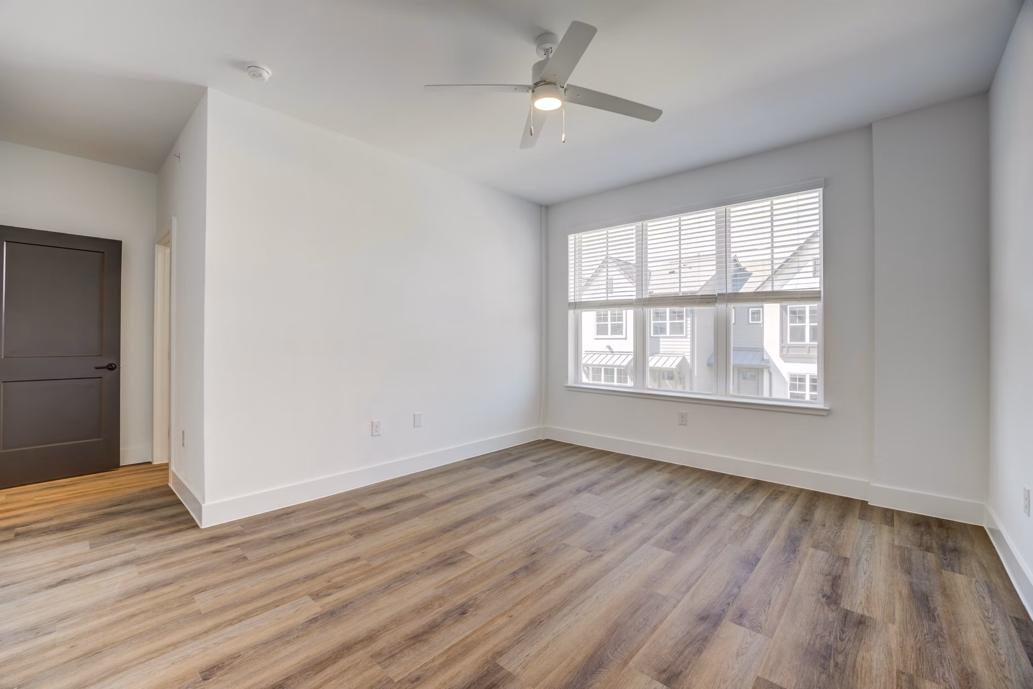 Elegant clubhouse with modern furnishings at Escalon Townhomes Apartments