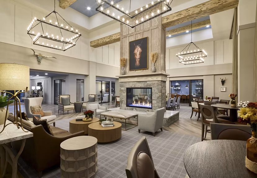 clubhouse at Avenida Carrollton Apartments