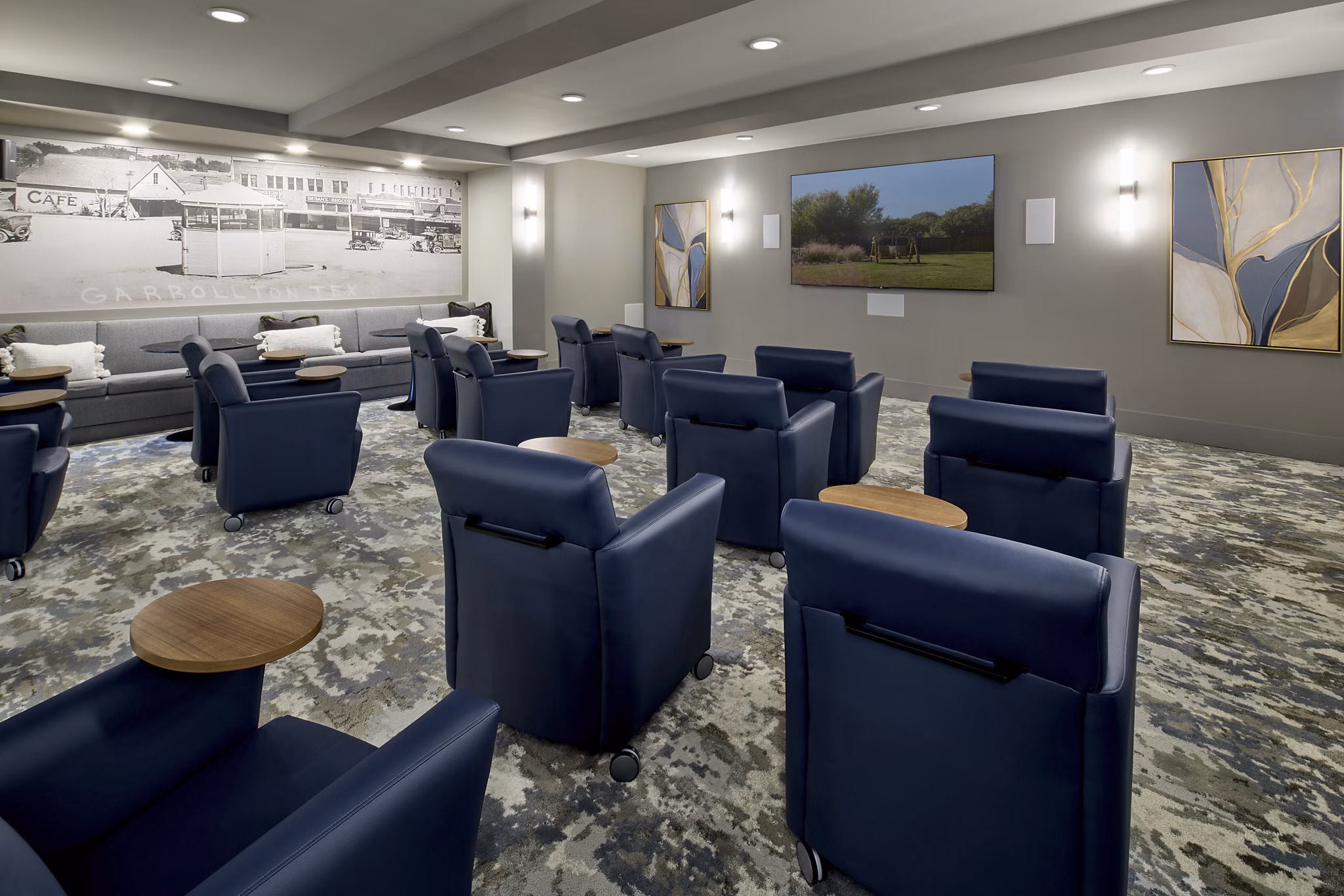clubhouse at Avenida Carrollton Apartments