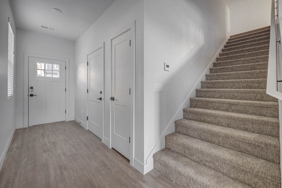 entry/hallway at Melrose Apartments