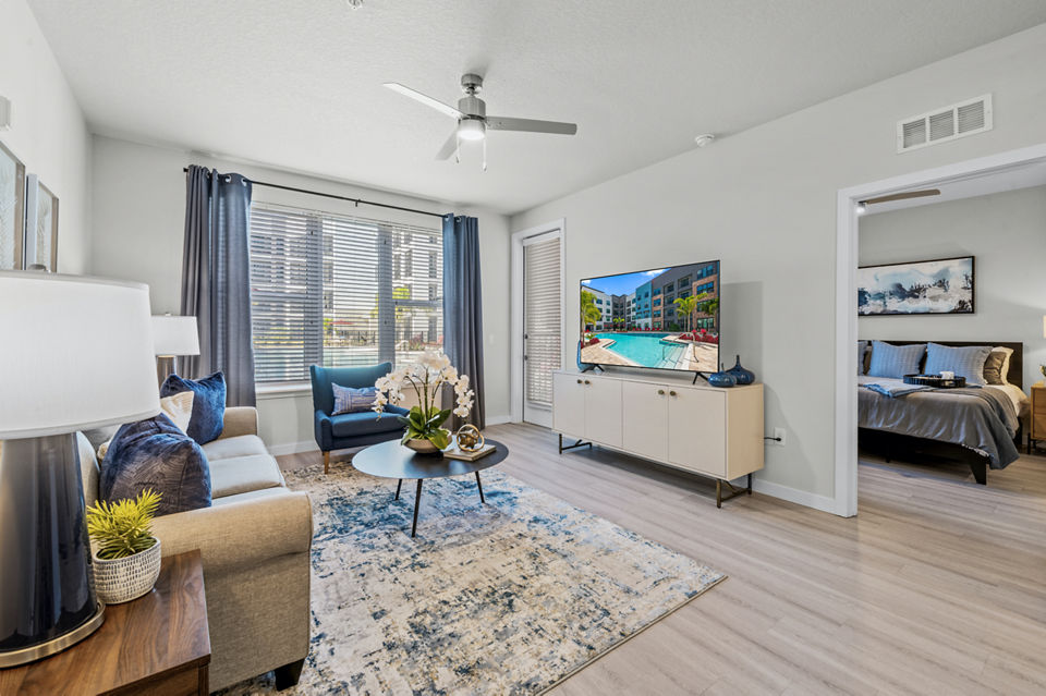 living room at The Pointe at Lakewood Ranch Apartments 