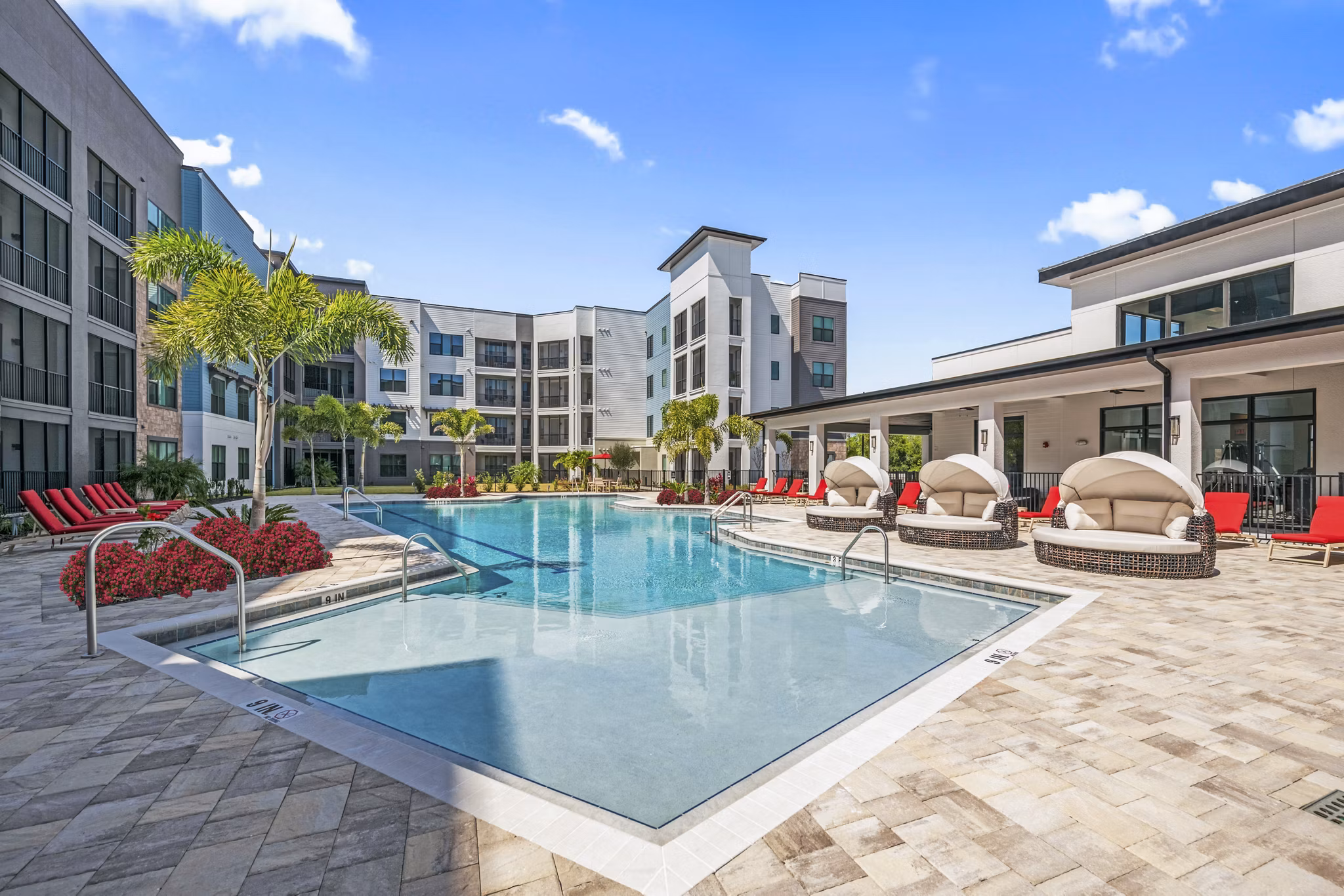 Property images of The Pointe at Lakewood Ranch
