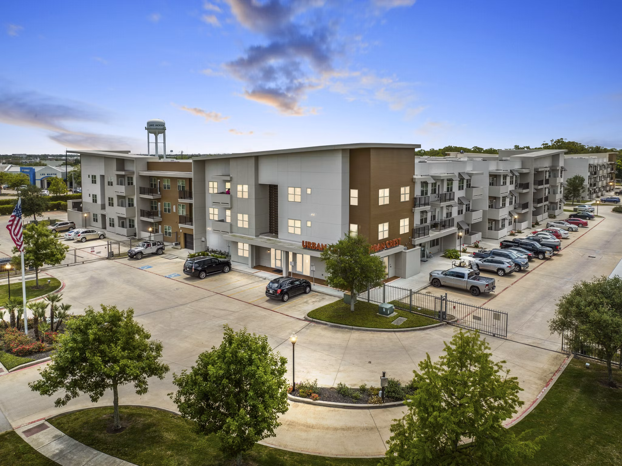 Property images of Urban Crest