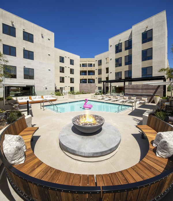 fire pit at Rae on Sunset Apartments