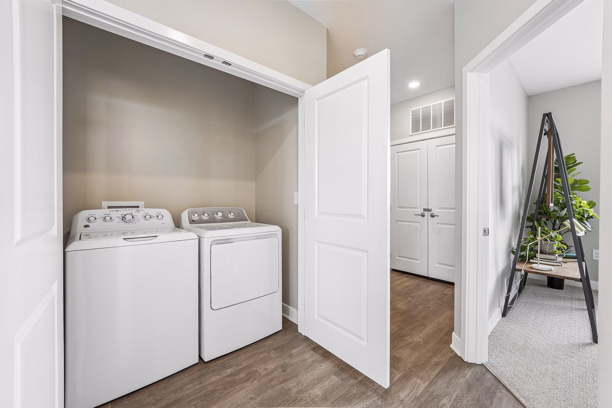 Laundry Room at Vestara 72 Apartments
