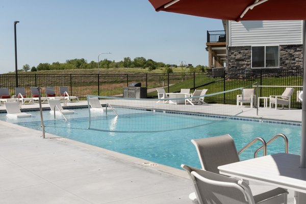 pool at Vestara 72 Apartments 