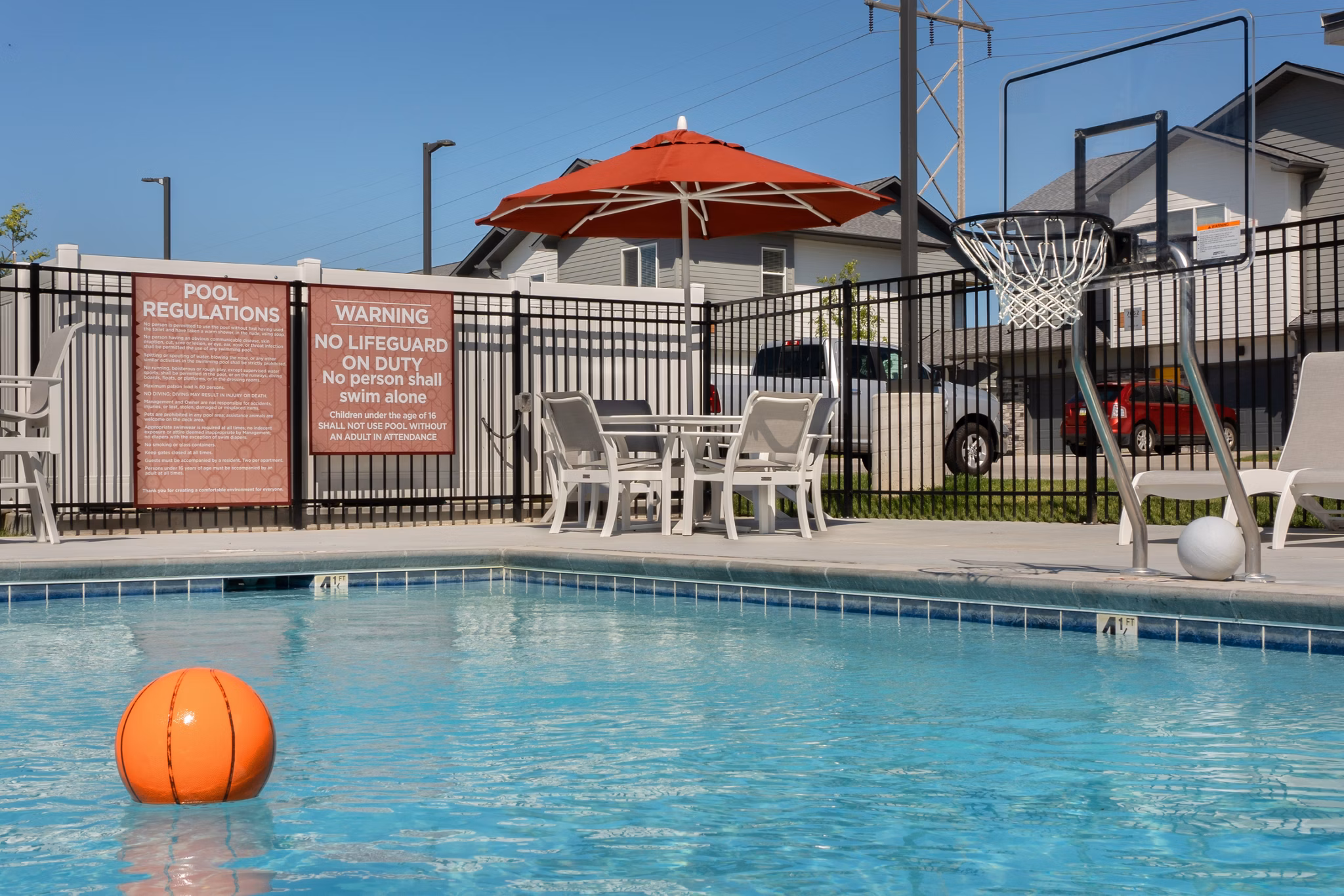 pool at Vestara 72 Apartments 