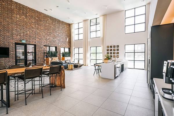 clubhouse/lobby at Main Street Lofts Apartments