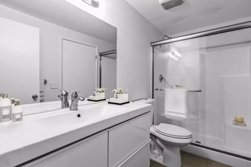 Cahuenga Heights Apartments: Elegant bathroom with marble countertops and modern fixtures