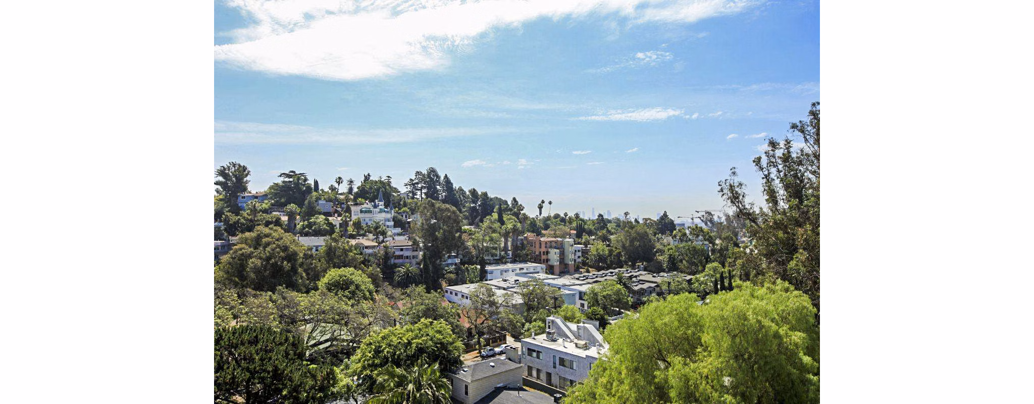 Cahuenga Heights Apartments: Scenic view at luxury hillside residences