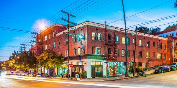 Del Mor Apartments: Contemporary design in desirable neighborhood, highlighting luxury living spaces