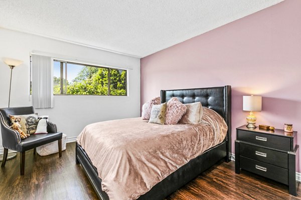 bedroom at The Fulton Apartments