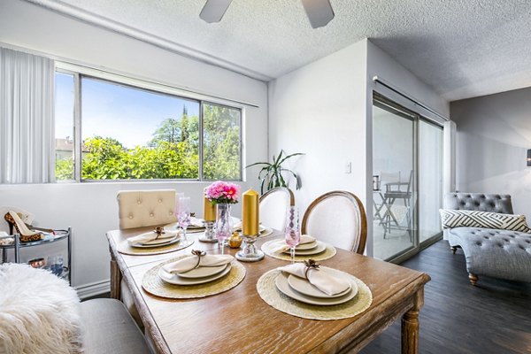 Dining room with modern decor at The Fulton Apartments, luxury living in Greystar's vibrant downtown community