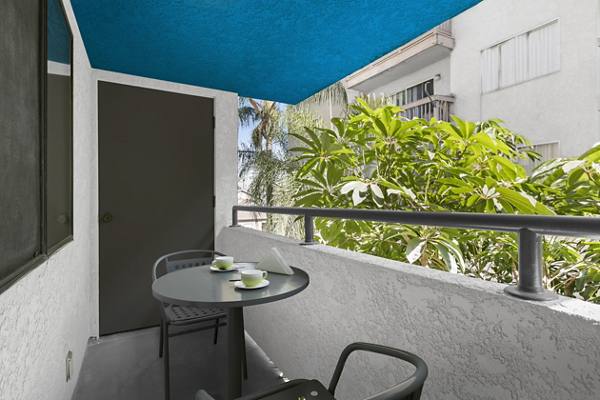 patio at Harbor Terrace Apartments